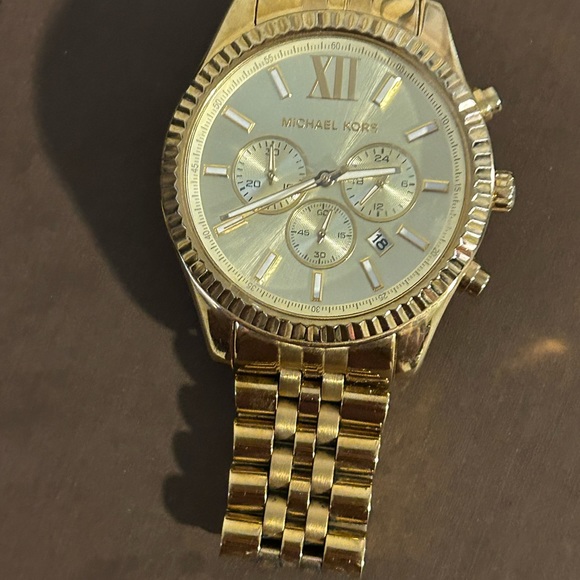 Michael Kors watch - Picture 3 of 8